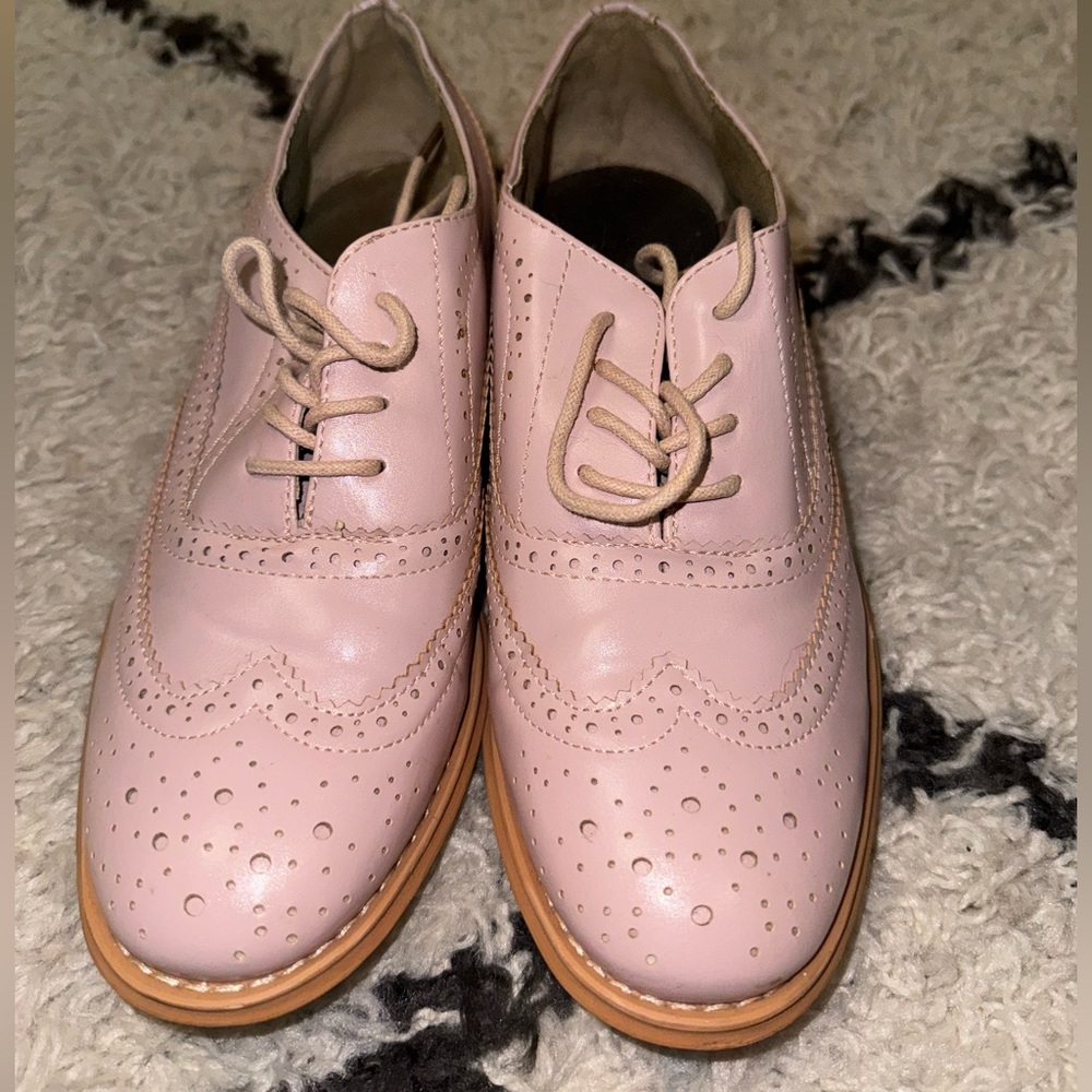 Pink loafers, women’s